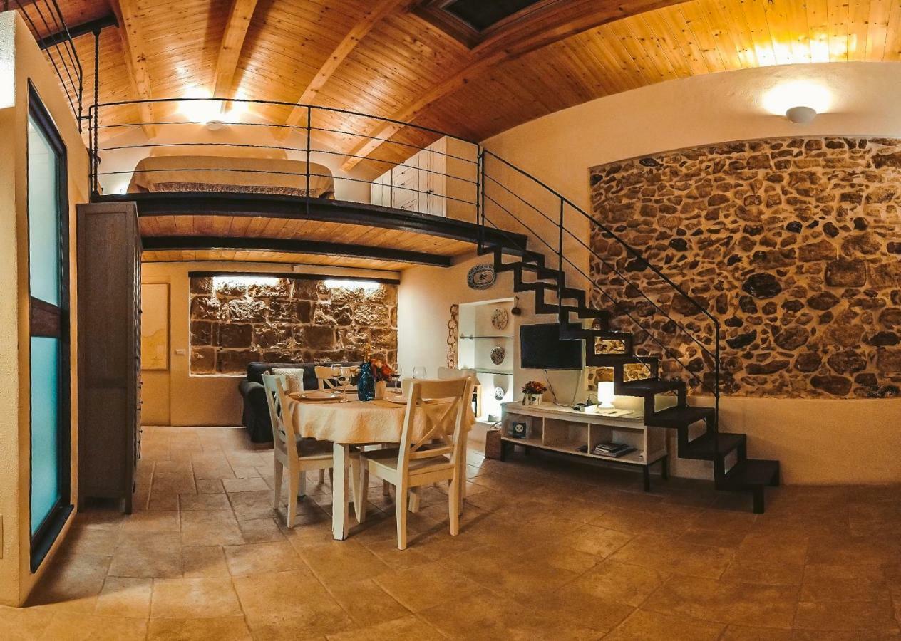 Hillary'S Loft Apartment อาลเกโร ภายนอก รูปภาพ